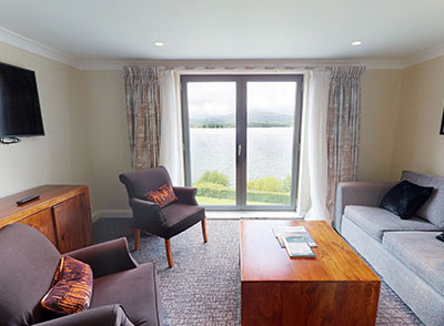 Resort Lime Lake View Room 275 lounge
