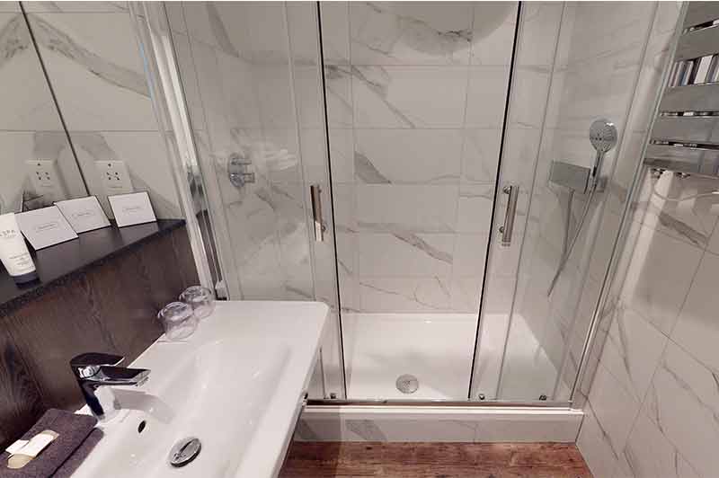 Resort Willow Room Bathroom