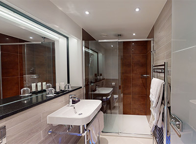 Oak Duplex downstairs shower room